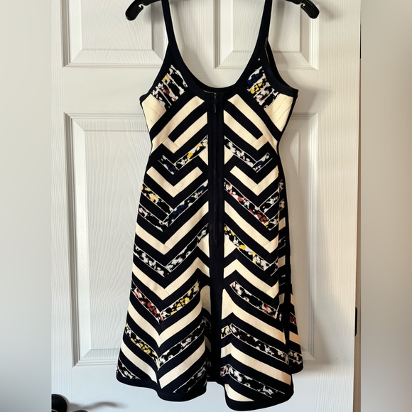 Herve Leger Dress - Picture 3 of 8